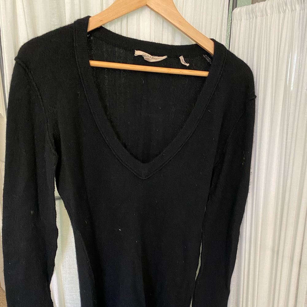 Inhabit black top
